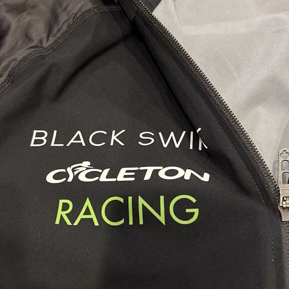 Cuore
cycling running light weight hoodie jacket GUC size L black lime green - Picture 4 of 8